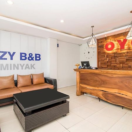 Oyo 2854 Cozy B&B Seminyak Exterior photo