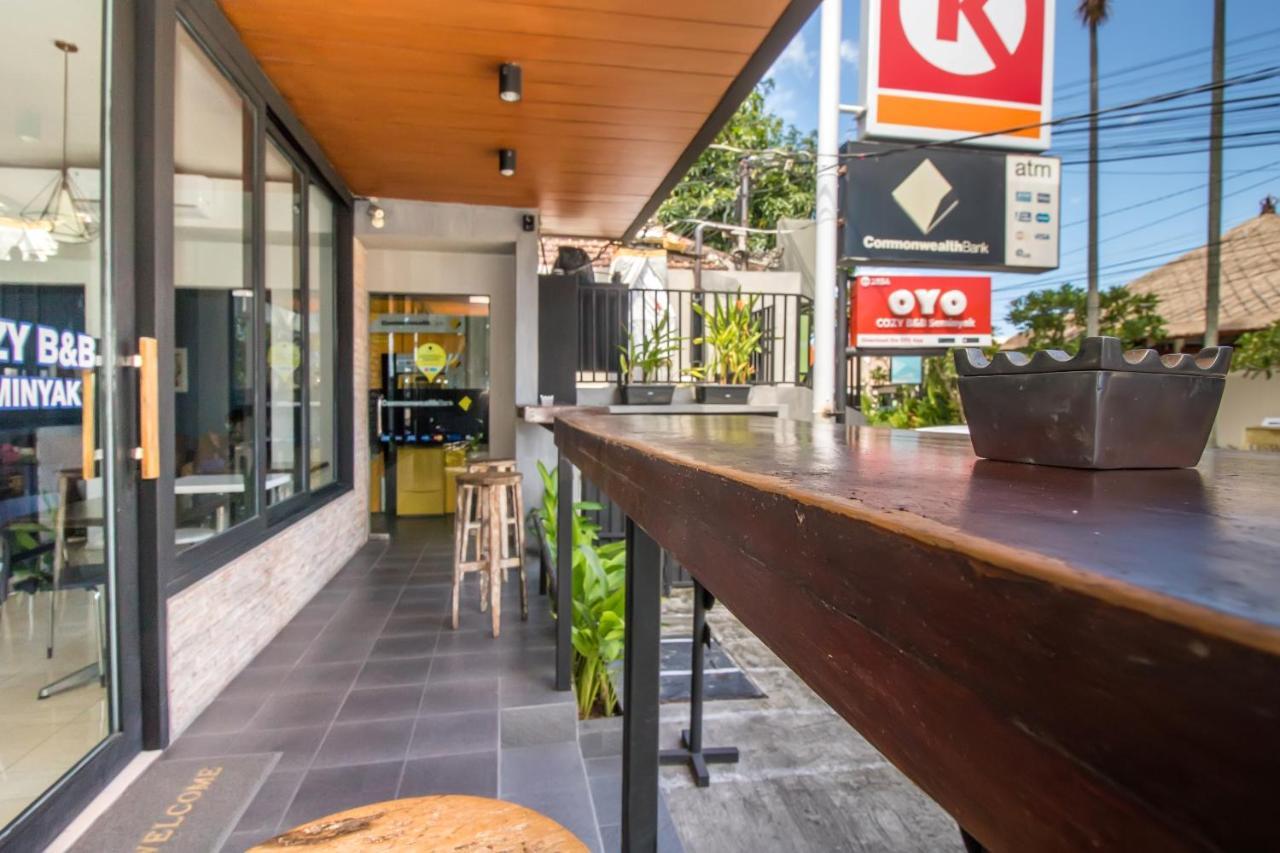 Oyo 2854 Cozy B&B Seminyak Exterior photo